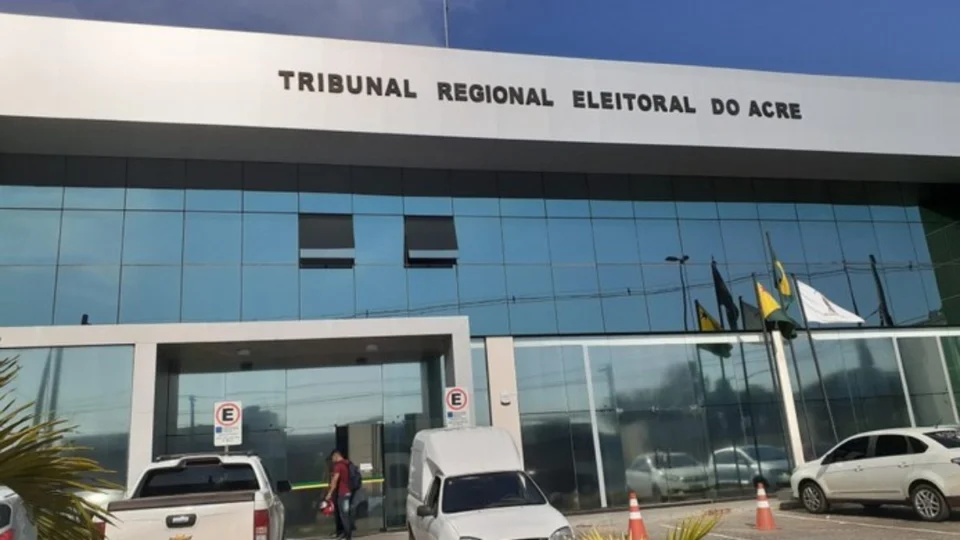 TRE-AC abre seleção para estagiários de ensino médio e superior; veja como participar