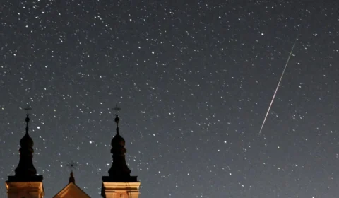 Espetáculo! Chuva de ‘meteoros’ ilumina céu de Roraima; veja vídeo