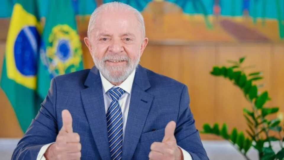 Com estado de saúde ‘excelente’, Lula avalia concorrer à reeleição em 2026; entenda 