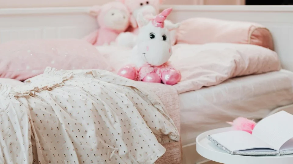 Veja como fazer decoração de quarto infantil sem gastar muito