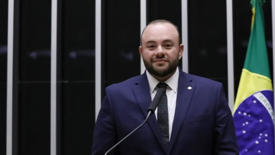 Deputado propõe atualizações em dispositivos da CLT; saiba o que pode mudar