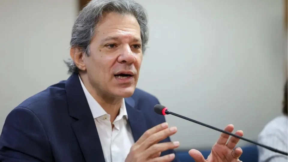 Haddad anuncia diminuição na taxa de juros do empréstimo consignado