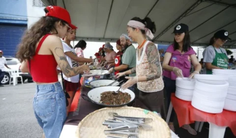Governo federal suspende termo de colaboração de cozinhas solidárias; oposição aponta irregularidades