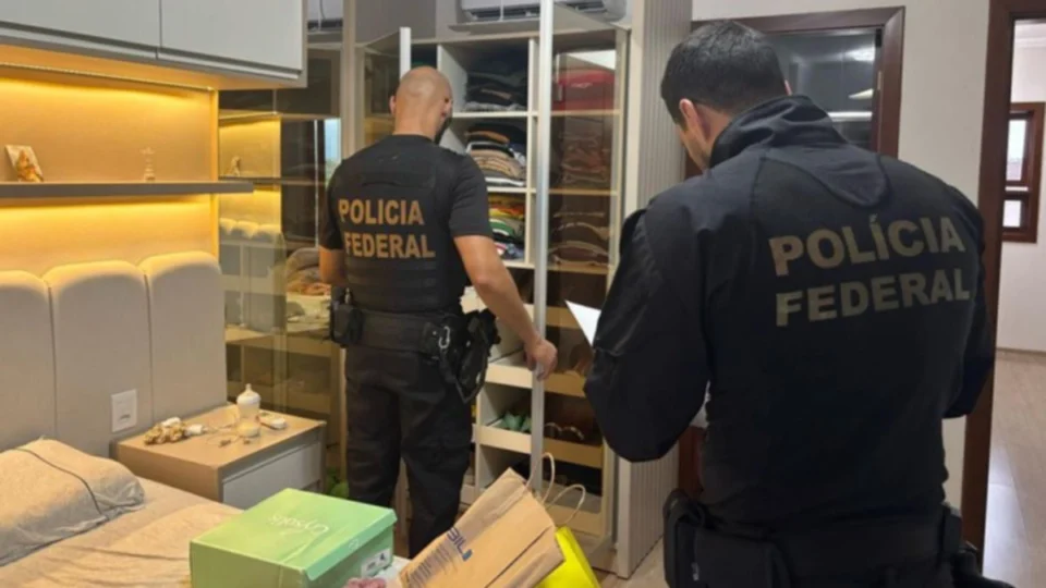 Assessor de deputado e ex-líder da Câmara: PF cumpre mandados em operação que mira ‘farra das emendas’