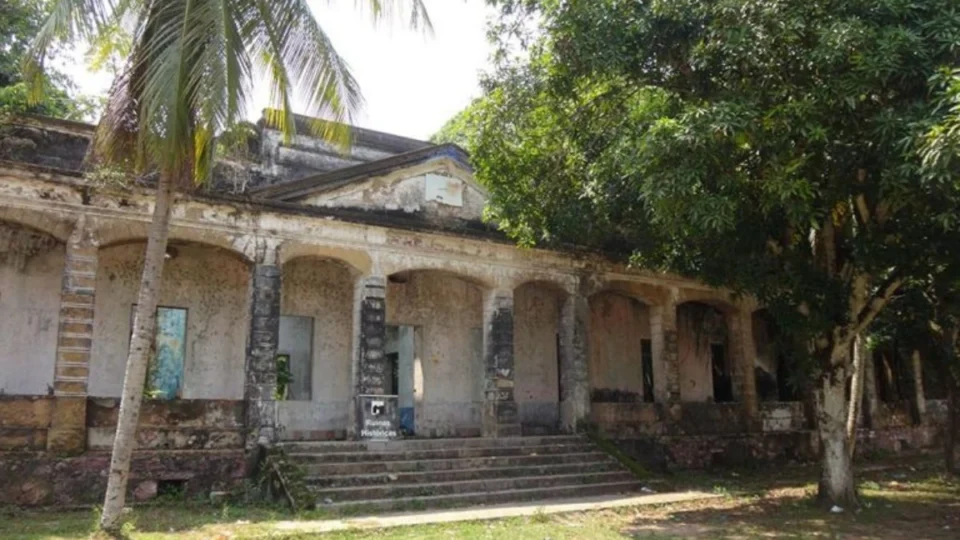 Ruínas históricas de Paricatuba: você sabia que o local próximo a Manaus já foi presídio e hospital? Saiba mais