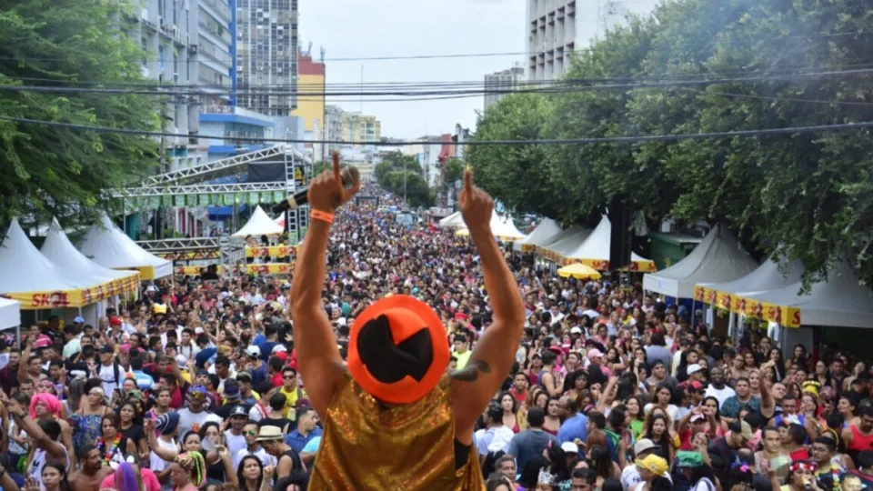 Celular Seguro: aprenda a proteger o aparelho durante o carnaval e evite prejuízos