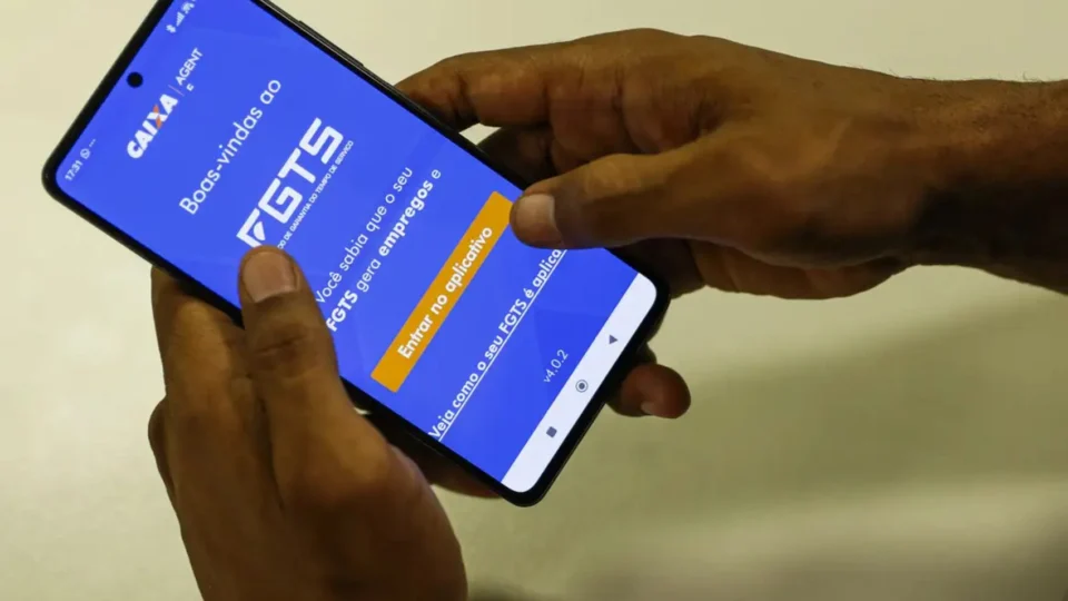 Nova linha de crédito permite usar saldo do FGTS para empréstimo; aprenda