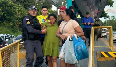 VÍDEO: grávida é agredida durante assalto em ônibus da linha 652 em Manaus