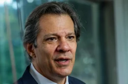 Haddad se reúne com ministro do TCU para discutir bloqueio de recursos do Pé-de-Meia