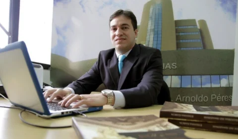 Juiz afastado do TJAM se pronuncia após ser alvo de operação da PF