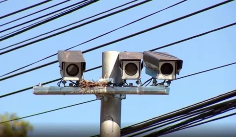 Câmeras de radares de velocidade são danificadas na avenida Autaz Mirim, em Manaus