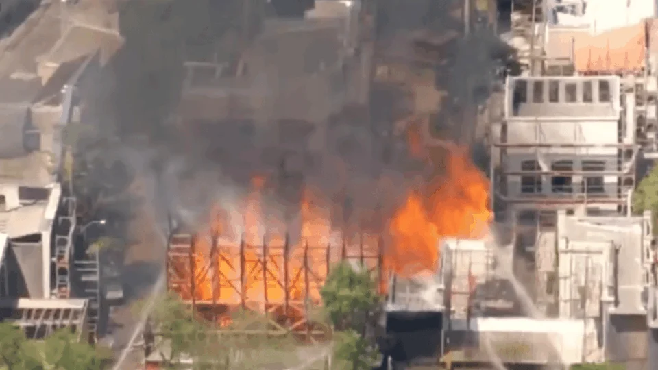 Incêndio de grandes proporções atinge os Estúdios Globo no Rio de Janeiro