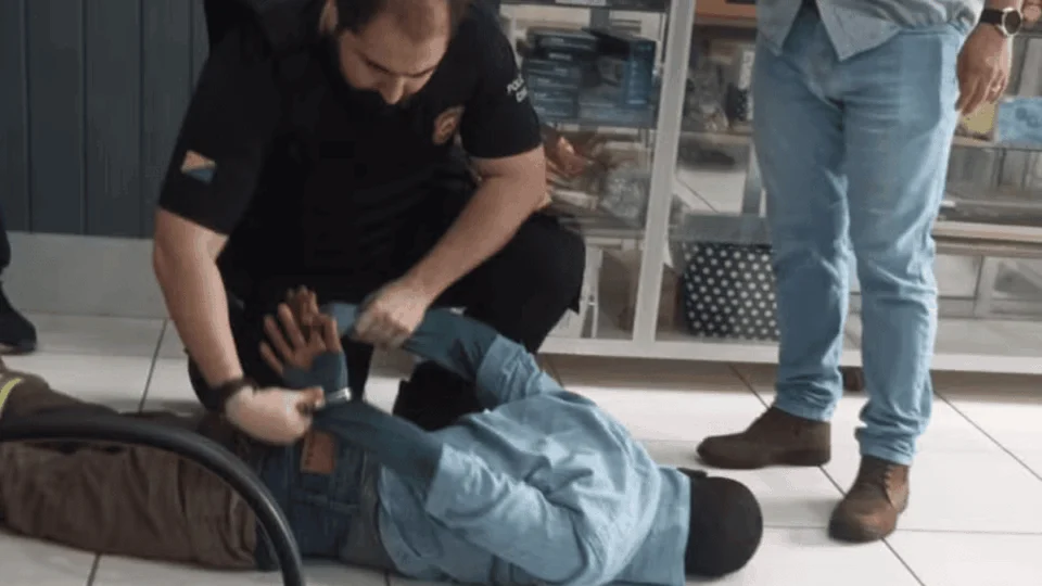 Homem tenta assaltar lotérica e é preso com R$14 mil no bolso, no Acre