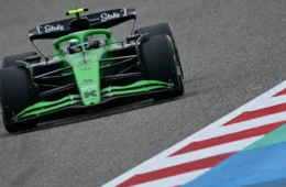 F1: Bortoleto estreia com a Sauber e substituto de Hamilton lidera primeira sessão de teste