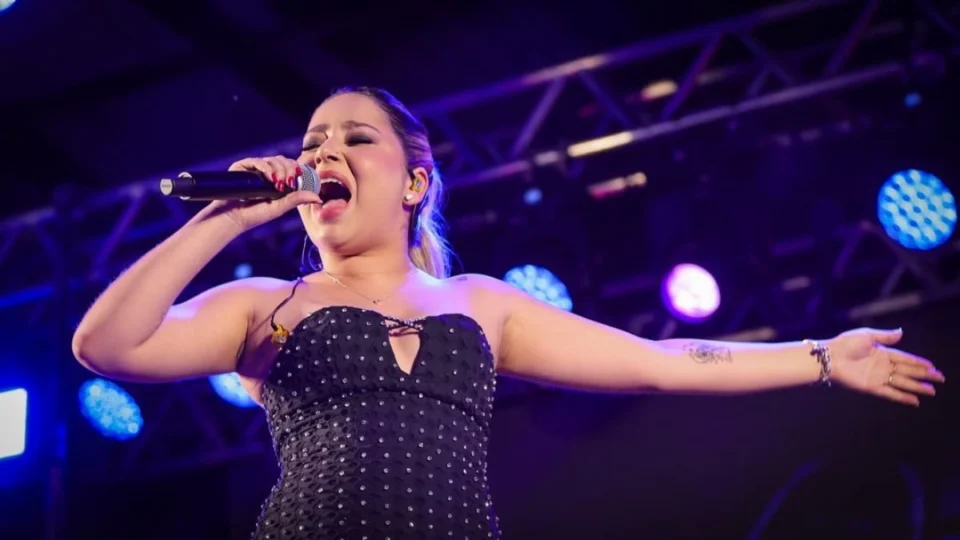 Marília Tavares no BBB? Fãs pedem show após brothers cantarem ‘Palavras de Perdão’
