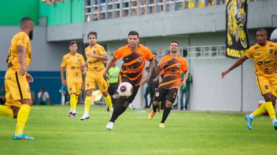 Saiba onde assistir Amazonas x Manauara pela semifinal do Campeonato Amazonense 2025