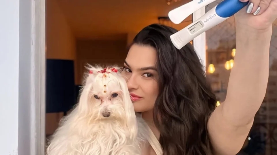 ‘Pai’ do filho de Raissa Barbosa divulga vídeo da influencer grávida socando a própria barriga