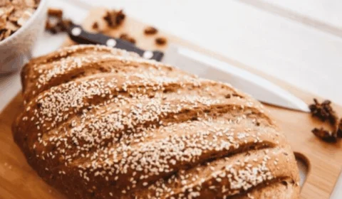 Pão de milho com flocão: confira receita fácil e perfeita para o café da manhã