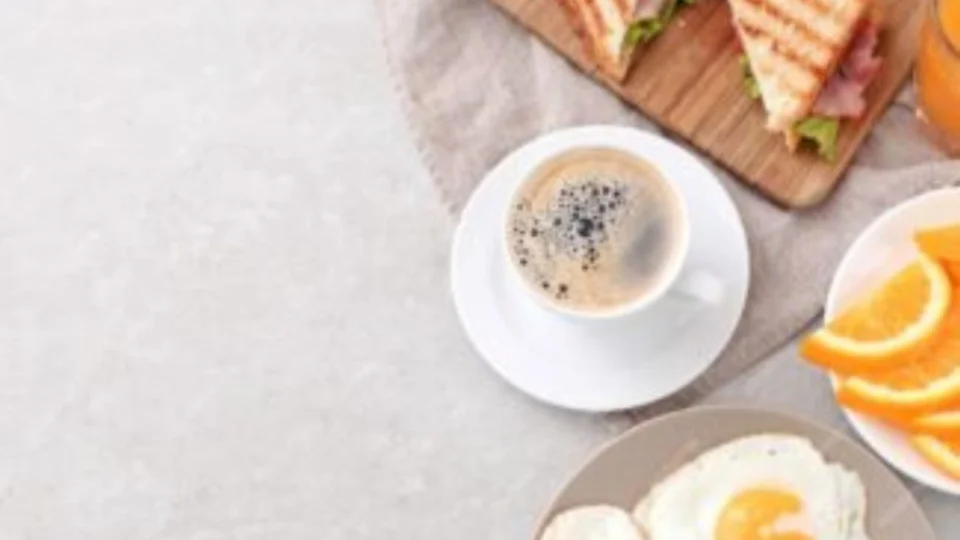 10 receitas fáceis para um café da manhã rápido e nutritivo