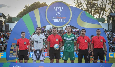 Tocantinópolis x Atlético: Galo vence com polêmica e gols no fim pela Copa do Brasil