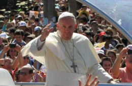 Verdadeiro nome de Papa Francisco viraliza após estreia de Conclave no Brasil; descubra