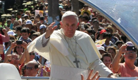 Verdadeiro nome de Papa Francisco viraliza após estreia de Conclave no Brasil; descubra