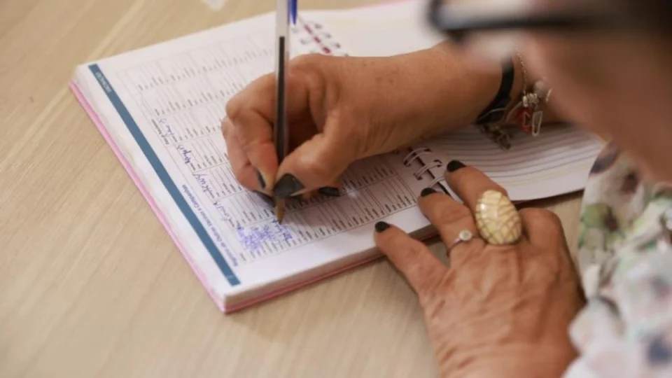 Vai viajar no carnaval? Saiba onde atualizar cartão de vacina em Palmas