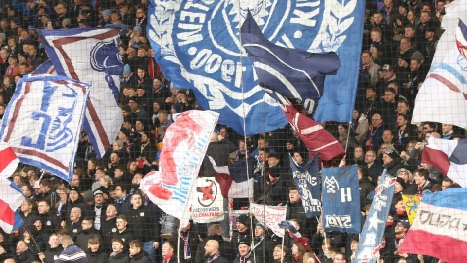 Kiel x Stuttgart: onde assistir ao vivo jogo pela Bundesliga