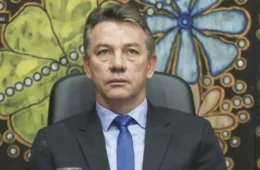 Denarium anuncia reajuste de 5% em quatro parcelas para 29,9 mil servidores estaduais