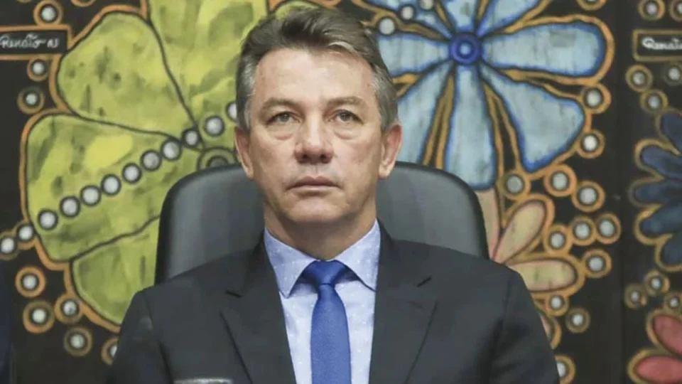 Denarium anuncia reajuste de 5% em quatro parcelas para 29,9 mil servidores estaduais