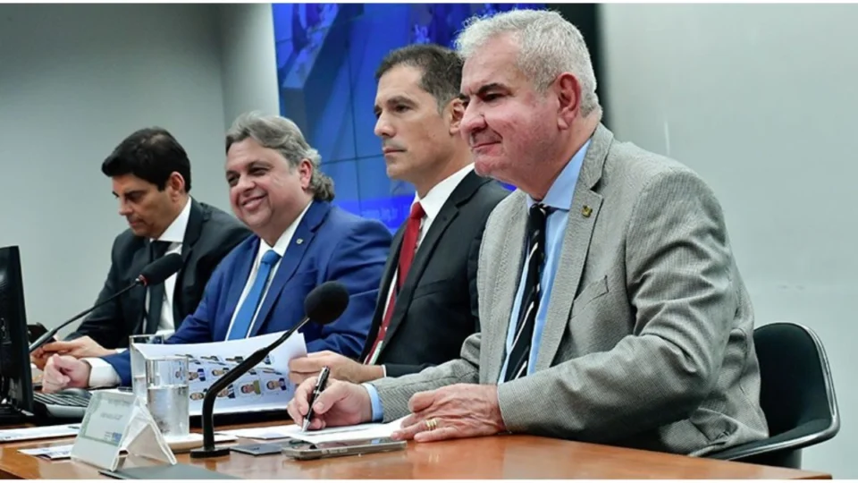 Votação do Orçamento de 2025 tem data marcada; saiba o motivo do atraso