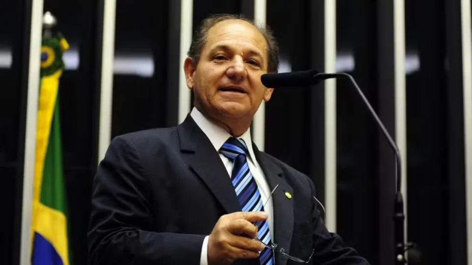 José Olímpio assume lugar de Eduardo Bolsonaro na Câmara dos Deputados