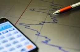 Copom mantém alerta sobre inflação, enquanto governo aposta em medidas para reduzir preços dos alimentos