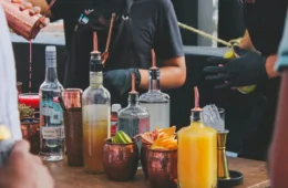 Empresário é preso após oferecer bebidas alcoólicas a adolescentes em Roraima; uma teve coma alcoólico