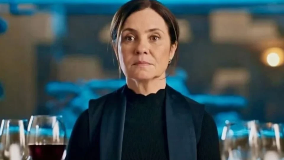 Adriana Esteves não renova contrato com a Globo após 36 anos