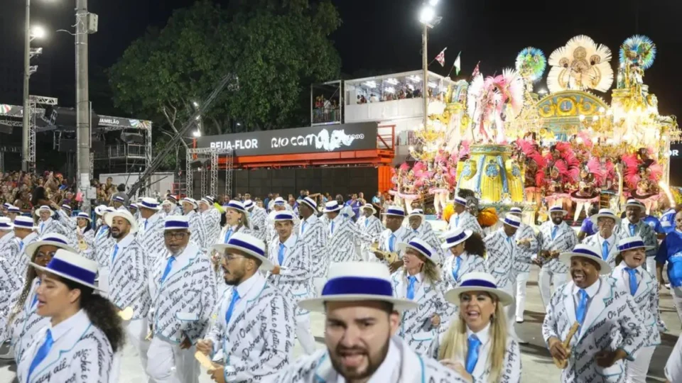 Beija-Flor de Nilópolis é a campeã do Carnaval do Rio de Janeiro 2025