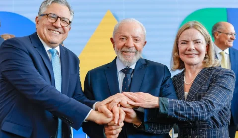 Quem é Gleisi Hoffmann? Ex-presidente do PT assume Relações Institucionais; Padilha comanda Saúde