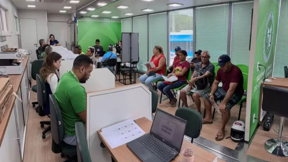 Carreta dos Direitos oferece emissão de documentos e serviços gratuitos em Boa Vista; veja como aproveitar