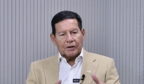 VÍDEO: Mourão revela sua linha de defesa para testemunhar a favor de Bolsonaro