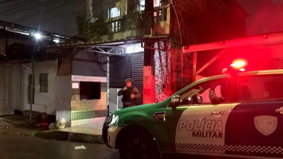 Funcionário de churrascaria é morto a tiros por criminosos na Compensa, em Manaus