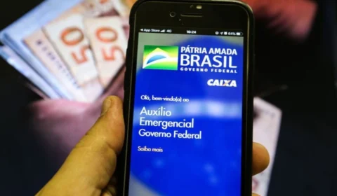 Governo inicia cobrança de pessoas que receberam indevidamente o Auxílio Emergencial; confira lista