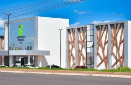 Ifac pagará Auxílio Emergencial para estudantes afetados por enchentes; veja valores e quem tem direito