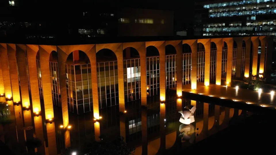 Lula viaja a dois países asiáticos para discutir carne bovina e acordos comerciais; veja quais