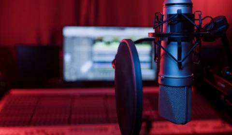 Ministério das Comunicações prorroga prazo para inscrições de rádios comunitárias; confira