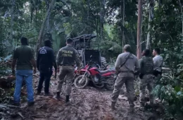 PF apreende trator e motocicletas utilizados em ações criminosas na região oeste de Rondônia