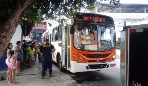 Passageiro morre após mal súbito dentro de ônibus em Manaus