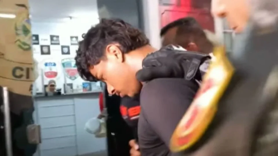 Preso por arrastões em Manaus trabalhava como entregador e assaltava nas horas vagas