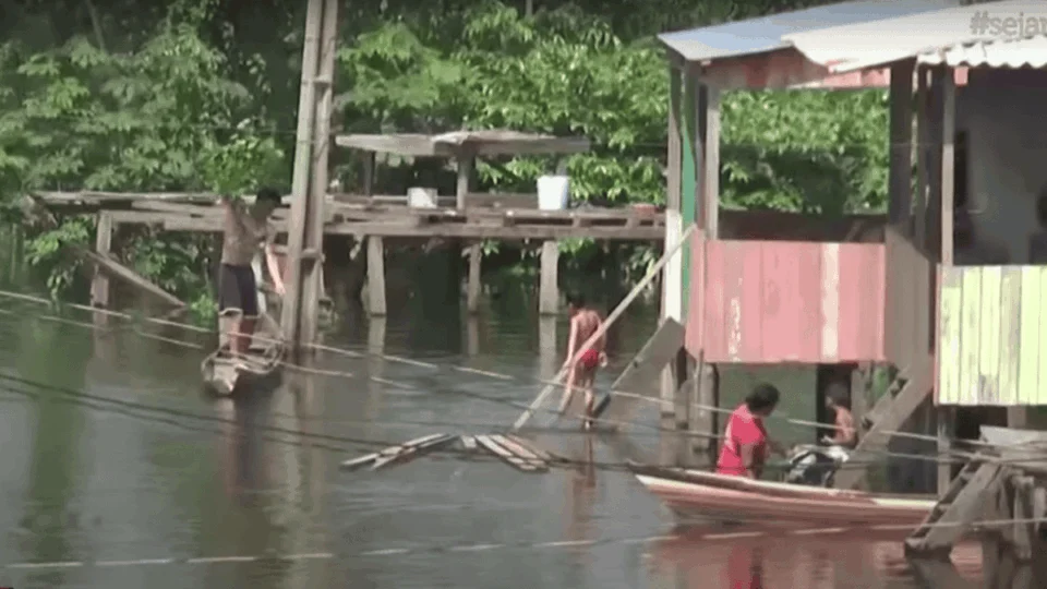 Cheia do Rio Acre continua e Defesa Civil espera 3 mil pessoas no abrigo do Parque de Exposições Wildy Viana