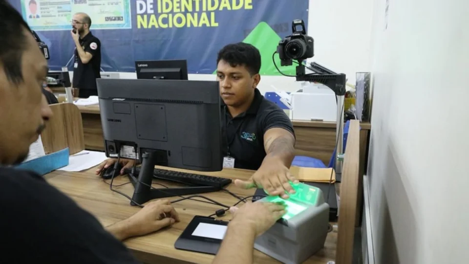 Agendamento da emissão da nova identidade passa a ser diário em Manaus; saiba como