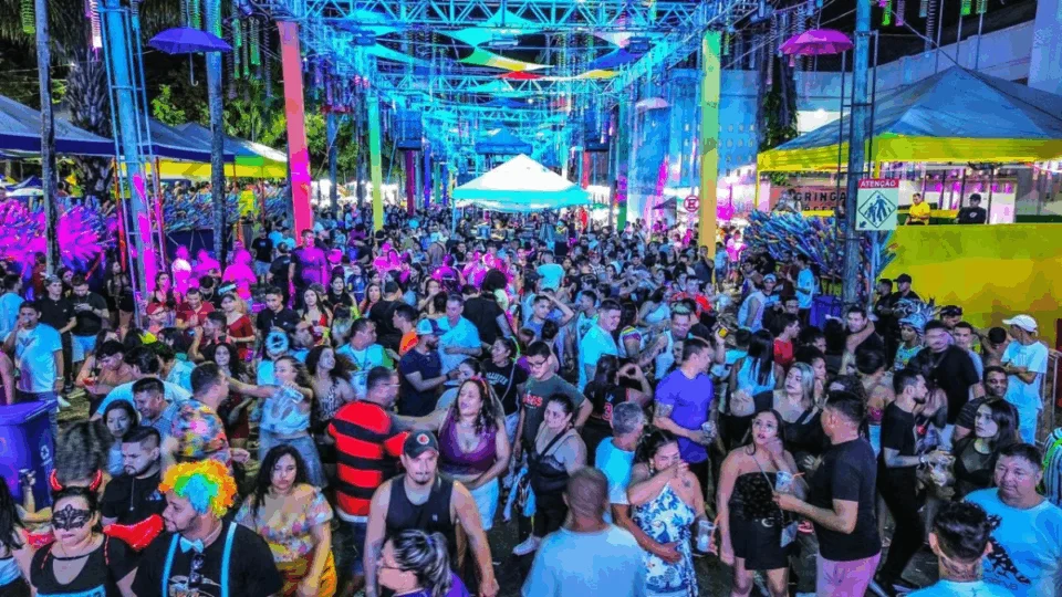 Carnaval de Rio Branco reúne quase 50 mil foliões e PM registra 47 ocorrências
